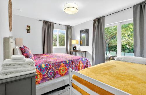 West Little Havana House | Entire 3 Bedroom house 10 mins MIA and Downtown