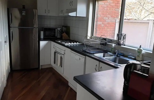 Kensington House | Entire 4 Bedroom Townhouse -sleeps 6/7- All yours