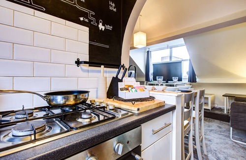 Southend-on-Sea Apartment | Entire Artistic Open-plan Top Floor Apartment