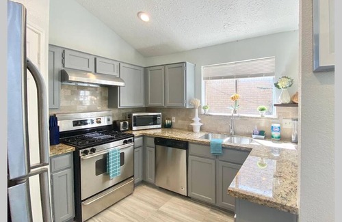 Barker House | Entire beautiful cozy home in the heart of Katy