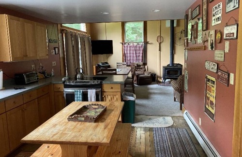 Jamaica House | Entire Cabin - The Old Church - Mins from Stratton Mountain