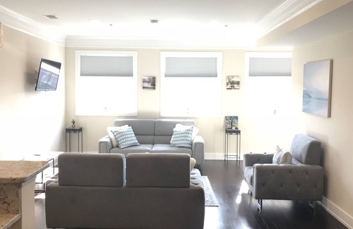 Park View Condo | Entire Extra Large Luxury 3 bedroom Condo
