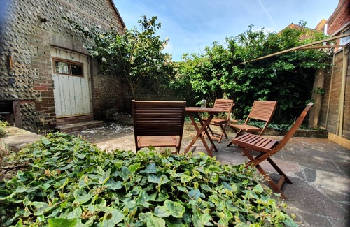 Pevensey Cottage | Entire Guest House. Cosy, self contained & rural.