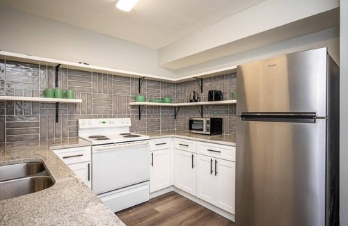 Norcross House | Entire Home in Norcross, 7 Min to I-85