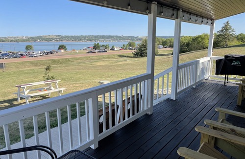 Chamberlain House | Entire home steps from the Missouri River!