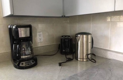 West Edmonton House | Entire House 3 bedroom Walking to West Ed Mall