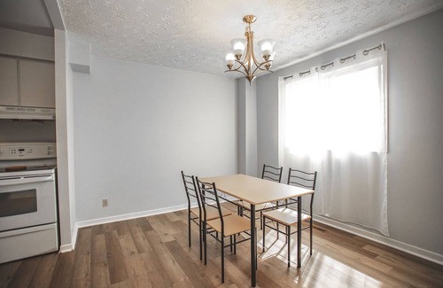 Algoma District House | Entire house/patio Garden Sleeps7