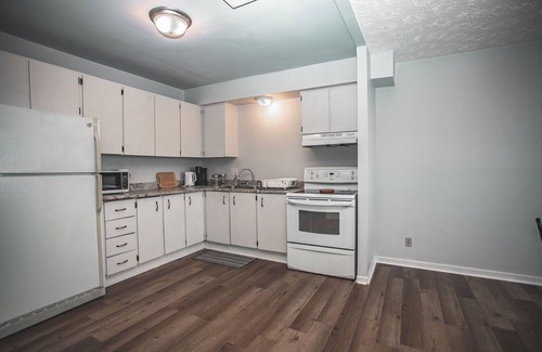 Algoma District House | Entire house/patio Garden Sleeps7