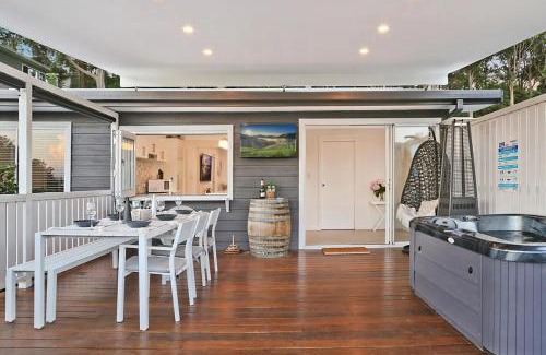 Saratoga House | Entire House plus Large Bell tent in Central Coast