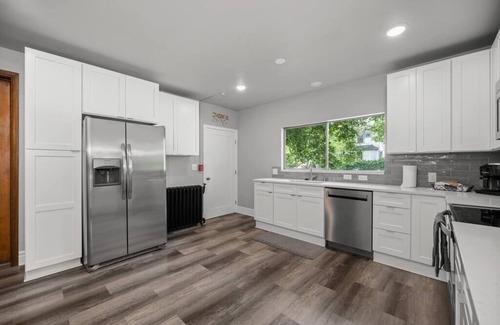 Spokane Apartment | Entire Main level of Beautiful Historic Home!