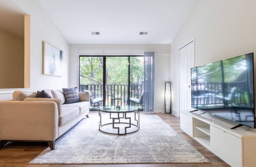 Northville Apartment | Entire Modern Corporate 1 Br Apt-King Bed-Gym-Pool