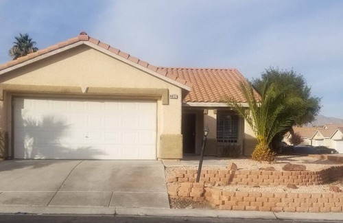 North Las Vegas House | Entire Place House 20 min from LV Blvd