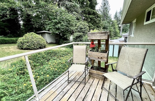 District of North Vancouver House | Entire top-level house & private deck, walking distance to forest attractions