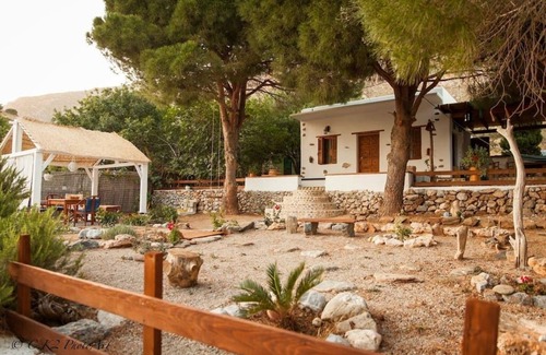 Kalymnos Villa | Entire Villa in Kalymnos, Greecen5 guests1 bedroom3 beds1.5 bathrooms