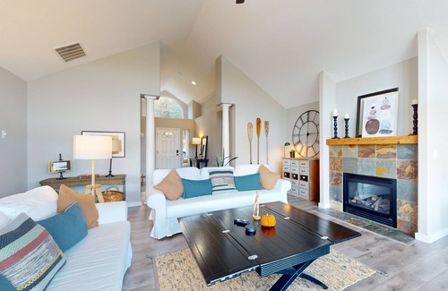 Agate Hotel | Entire waterfront property with hot tub, fire pits, patio & private beach access