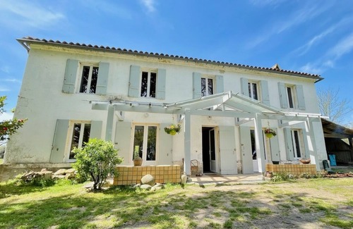 Hostens Cottage | Entre Chênes et Pins - 3-star group gîte - Close to Hostens lake!