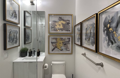 St. Lawrence Condo | Epitome luxury lifestyle living by the Lake, Fully Furnished Executive Penthouse