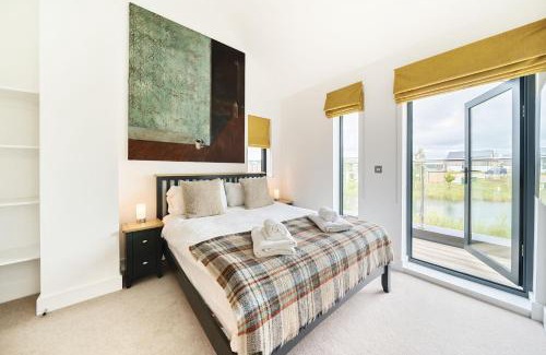 Holworth House | Equinox
