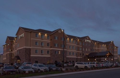 Midtown Anchorage Condo | Equipped Suite in a Central Location | Free Daily Breakfast + Heated Indoor Pool Access