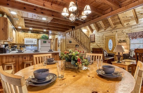 Pigeon Forge Cabin | Er312- Bear Mountain Memories- Great Location- Close To Town 6 Bedroom Cabin by RedAwning