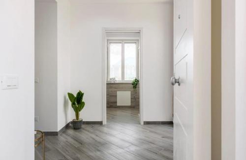 Corso dei Mille - Sant'Erasmo Apartment | Erasmo home luxury, Palermo