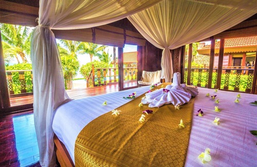 Bophut House | Erawan Villa Hotel
