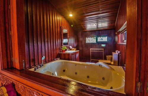 Bophut House | Erawan Villa Hotel