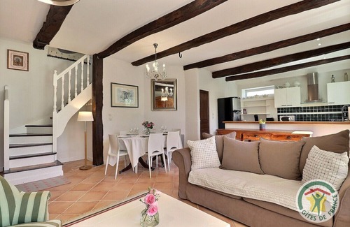 La Ville-es-Nonais House | Ernestine's House