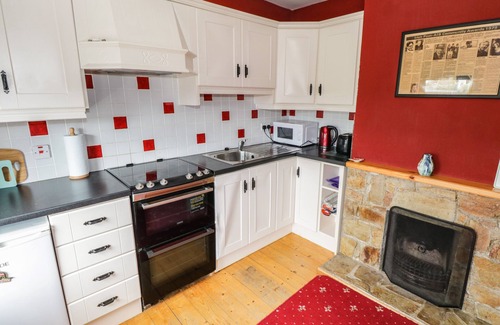 Ballyconneely Cottage | ERRISBEG, pet friendly in Ballyconneely, County Galway