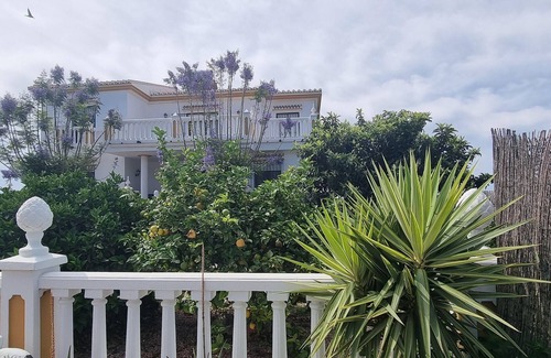 Algarrobo Villa | Villa Charo Algarrobo, Costa del Sol - Salzwasser-Pool, Meerblick, Außenküche, 25 Min. nach Malaga