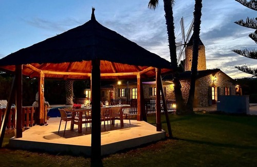 Consell House | Es Molí d'en Mig, jacuzzi, pool and barbecue