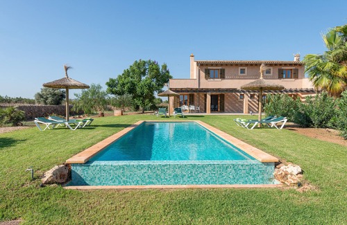 Porto Cristo Villa | ES REGALO - PÉRGOLA - Wonderful villa with private swimming pool and free WiFi