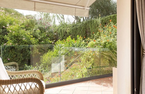 Calahonda Villa | Luxury 5 Bed Villa - HEATED Pool-Jacuzzi-Outdoor Kitchen-Pergola-Table Tennis