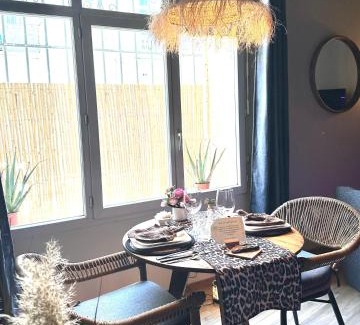 Sete Apartment | Escale Singulière - Luxe & balnéo à Sète