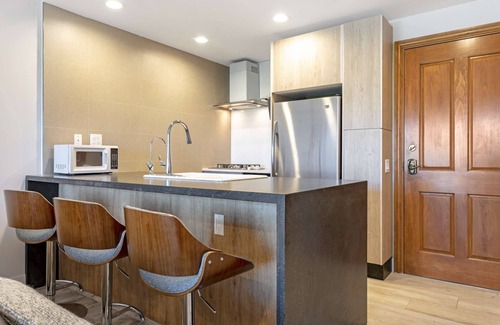 Avon Condo | Escape for an Intimate Fall Retreat or Plan Ahead to a Winter Getaway. Great Rates in All Seasons.