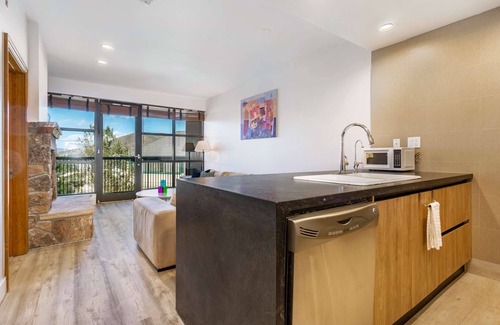Avon Condo | Escape for an Intimate Fall Retreat or Plan Ahead to a Winter Getaway. Great Rates in All Seasons.