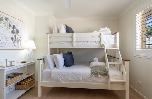 Shellharbour Apartment | Escape on Addison - Beautiful apartment