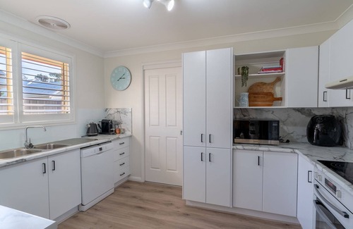 Shellharbour Apartment | Escape on Addison - Beautiful apartment