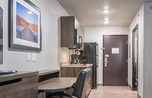 Sundance Hotel | Escape to Buckeye for a Pet-Friendly Getaway w/Free Parking & Kitchen!