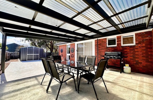 Ocean Grove House | Escape to Coastal Bliss at Ocean Grove - Short walk to beach, cafe and parkn