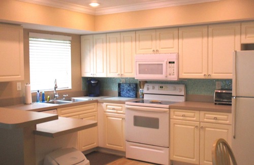Independence Square Condo | ESCAPE to enjoy the most beautiful SUNSETS on the Gulf of Mexico!