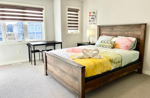 Thorold House | Escape to Niagara 6 bedrooms, 5 baths with a game room, arcades