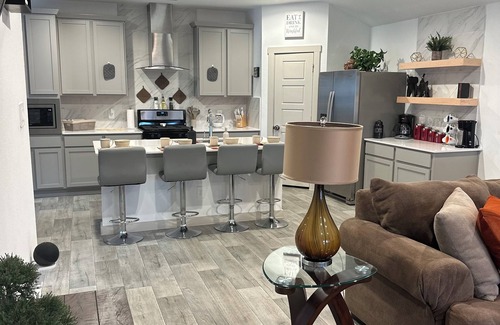 Southeast Houston House | Escape to Paradise near The Medical Center