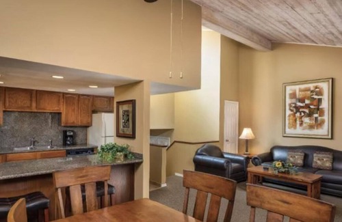 Flagstaff Resort | Escape to the mountains. Cozy fireplace beautiful 1 bedroom with full kitchen.