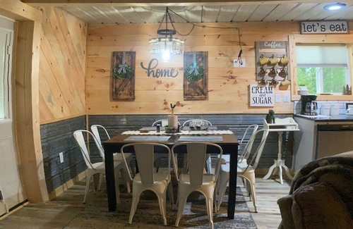 Sloans Valley Cabin | Escape to your cozy cabin near Daniel Boone
