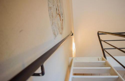 Cherasco Apartment | Esclusivo Loft Centro Storico private garden E-Bike