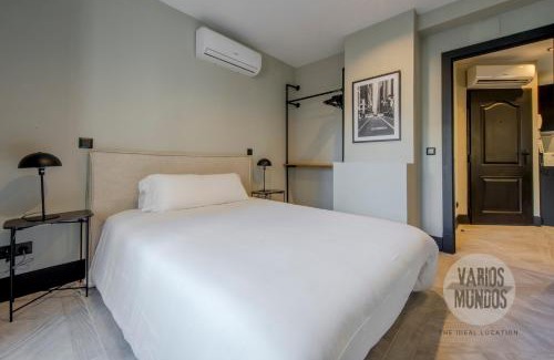 Embajadores Apartment | Esencia de Madrid para 7 en Santa Ana 20 E2
