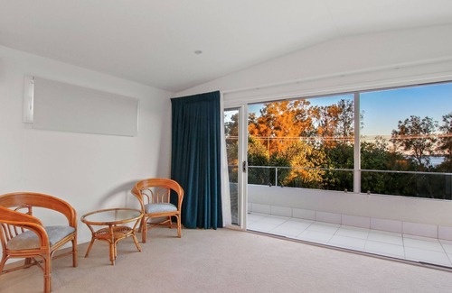 Golden Beach House | Esplanade 180, Golden Beach