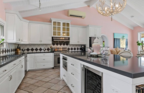 Testman Villa | Estate Shoys St. Croix. Quick walk to the best beach! 5/4Luxury house with pool.