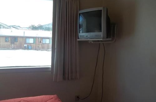 Estes Park Hotel | Estes Mountain Inn